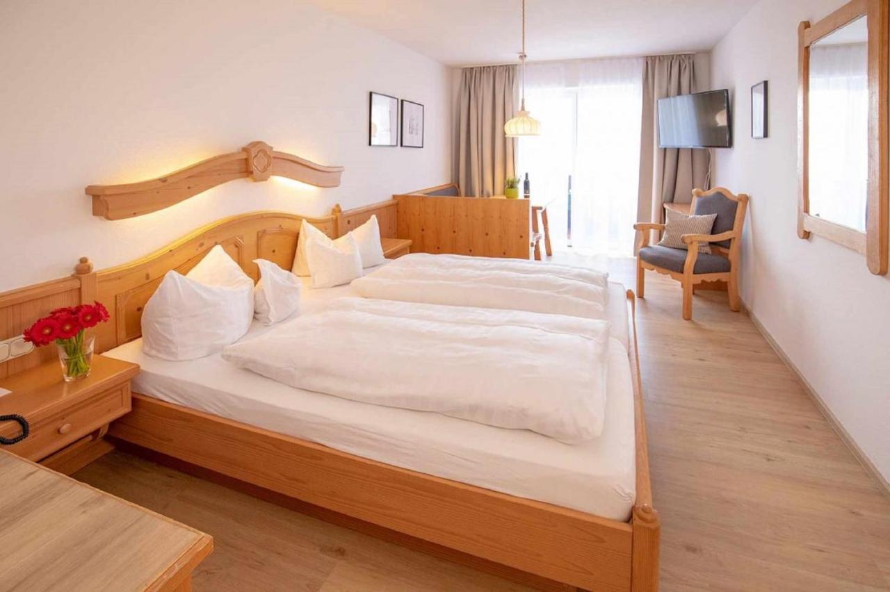 Gaestehaus Gruenaeugl Am See เกอชตัดท์ อัม คิมซี ภายนอก รูปภาพ