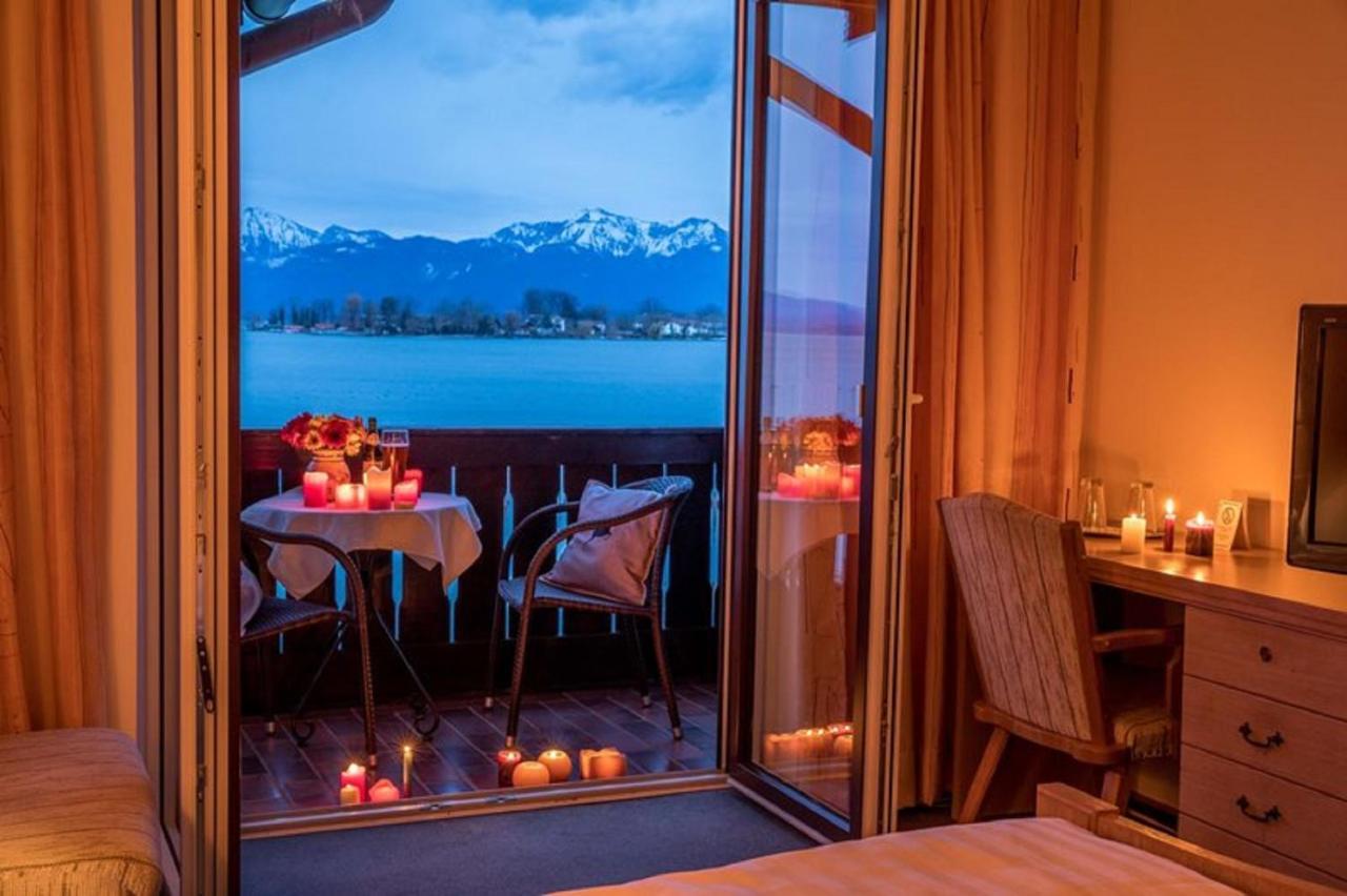 Gaestehaus Gruenaeugl Am See เกอชตัดท์ อัม คิมซี ภายนอก รูปภาพ